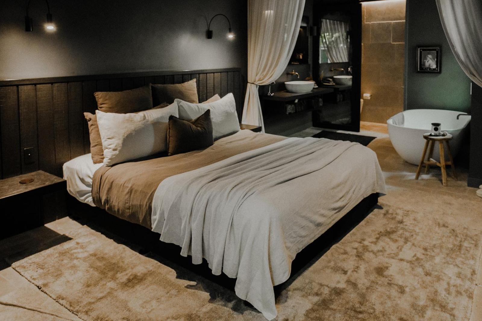 Hotel The Bower Byron Bay Esterno foto